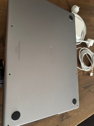 MacBook Pro 16 Plata (32gb) M1
