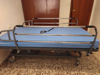 Cama Hospitalaria Eléctrica Articulada