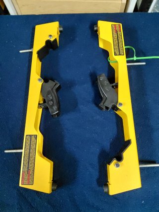 Soporte Trípode Ingletadora Dewalt