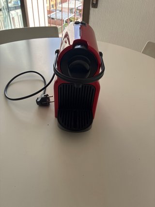 Cafetera Nespresso Krups Roja