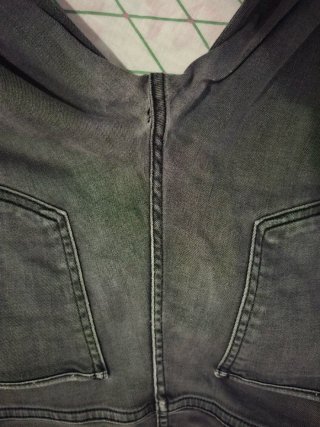 Pantalón vaquero negro Lacoste