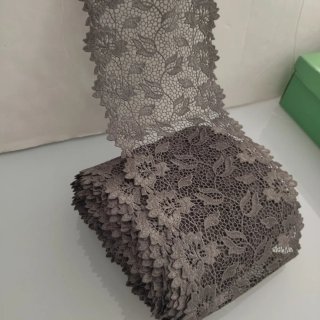 Renda guipure com remate
