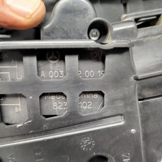 Caja de Fusibles Mercedes Clase C W204 A2045403650 A0035420019