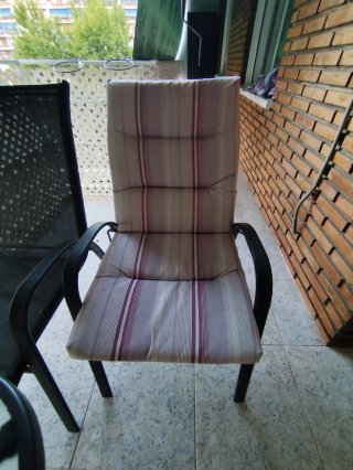 Mesa y 4 Sillas de exterior