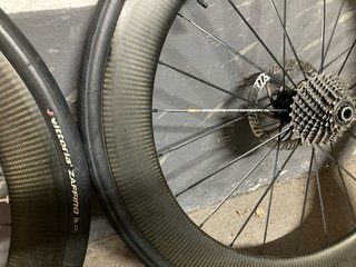 Ruedas Mavic Comete Carbono 65mm