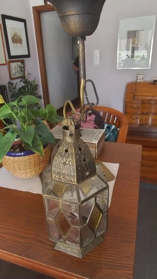 Farol de cristal y metal dorado