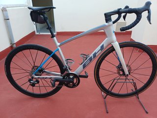 BH Quartz 4.5 DI2 Ultegra Ruedas Carbono SPINERGY