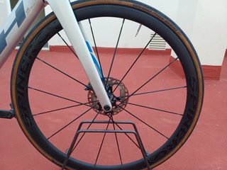 BH Quartz 4.5 DI2 Ultegra Ruedas Carbono SPINERGY