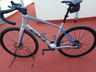 BH Quartz 4.5 DI2 Ultegra Ruedas Carbono SPINERGY
