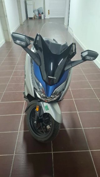 Honda Forza 125