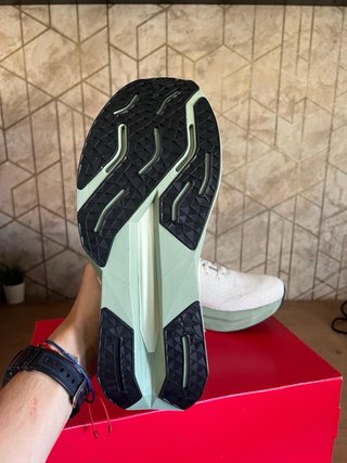 New Balance Rebel v4 Verde/Blanco