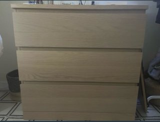 Cómoda de madera beige Ikea
