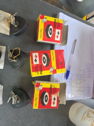Tapones Gasolina Vespino Piaggio Antirrobo