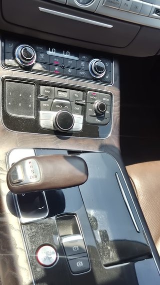 Audi S8 2012