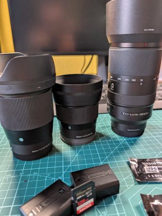 Kit Cámara Sony ZV-E10 + 3 Objetivos