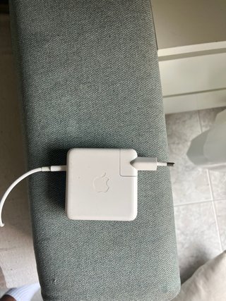 MacBook Pro 13 2017 (macOS Ventura)