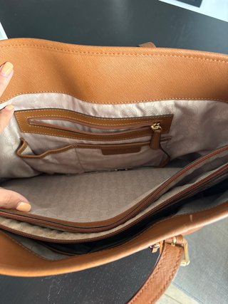 Bolso Michael Kors Piel. Marrón Mediano.