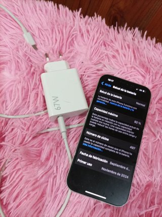 iPhone 16 256GB Blanco + 6 Fundas Nuevas
