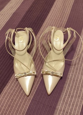 NUEVOS Sara Navarro zapatos todo piel