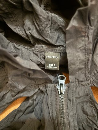 Sudadera SHEIN negra con cremallera