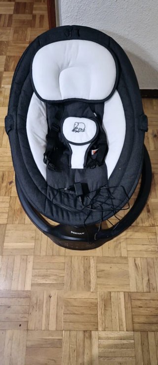 Silla Mecedora Electrónica Deryan