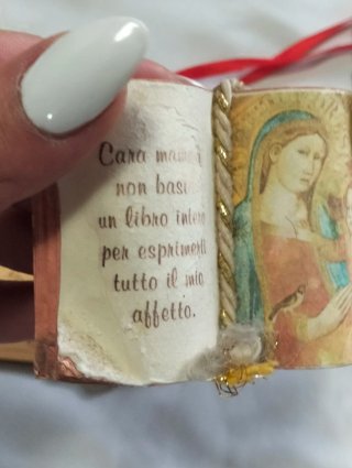 4 pezzi decorazioni libro Madonna prezzo per tutto
