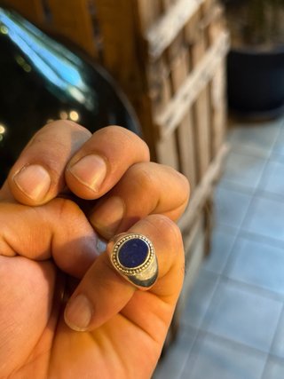Anillo de plata con piedra azul