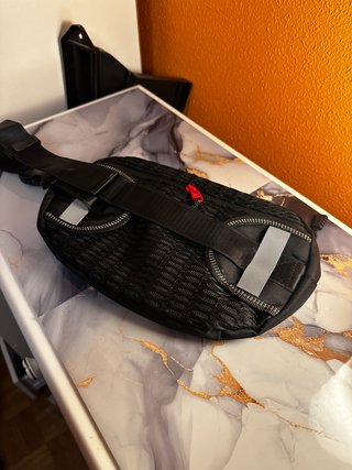 Riñonera Dainese Negra y Roja