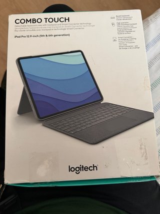 Tastiere Logitech Combo Touch per iPad 12,9 pollici