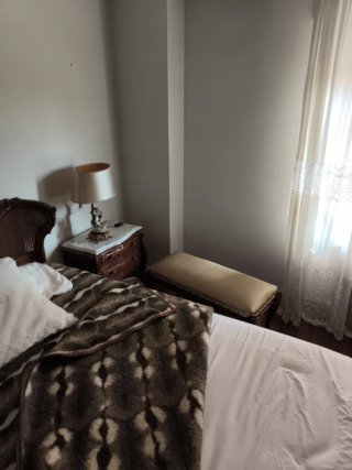 Dormitorio antiguo completo