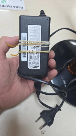 Monitor LG IPS da 24 pollici