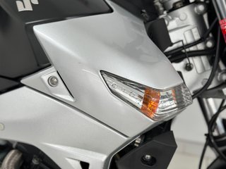 SUZUKI GSR 600