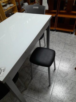 Conjunto Comedor Mesa y Sillas