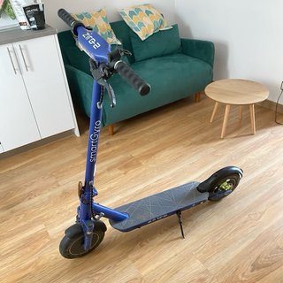 Patinete SmartGiro para cambiar batería