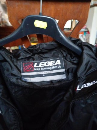 Giacca K-Way Legea L con cappuccio nuova