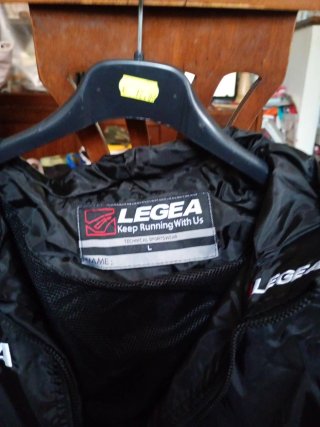 Giacca K-Way Legea L con cappuccio nuova