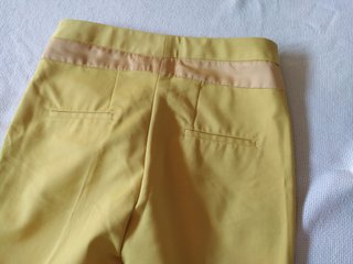 Pantalón Zara Amarillo Talla L
