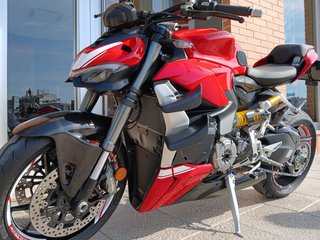 Ducati Streetfighter V2 Roja