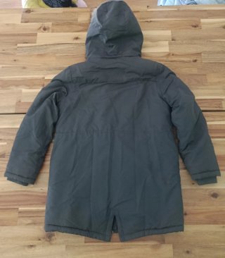 Rompevientos gris con capucha talla 10