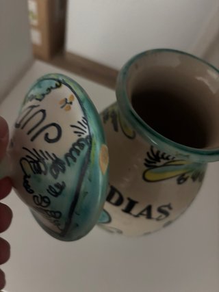 Tarro de cerámica Judías antiguo.
