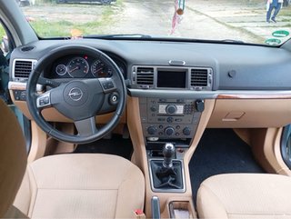 Opel Signum 2006