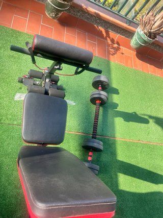 Banco de Gimnasio con Mancuernas