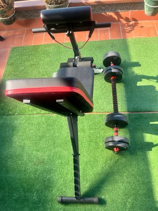 Banco de Gimnasio con Mancuernas
