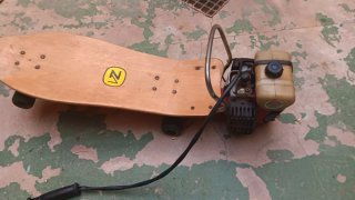 Monopatín a motor 90s COLECCIONISTAS UNICO .