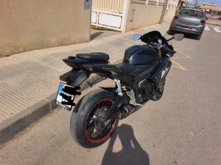Suzuki GSXR K7 Negra