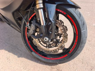 Suzuki GSXR K7 Negra