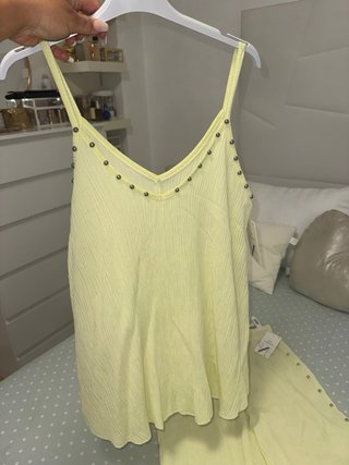 Conjunto amarillo