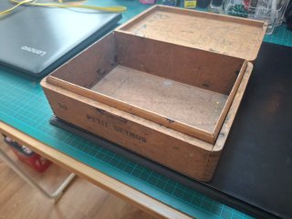 Caja de Puros Antigua Petit Cetros