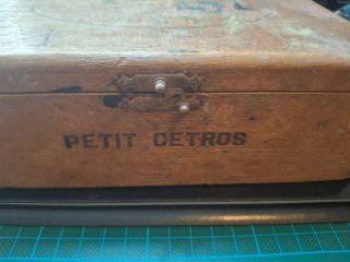 Caja de Puros Antigua Petit Cetros
