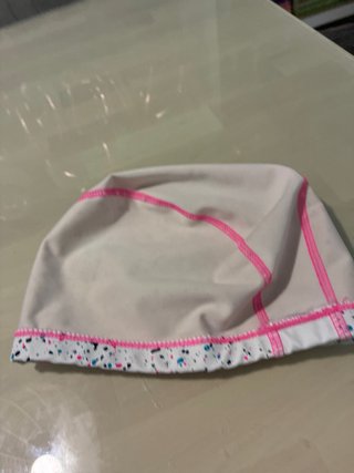 Gorro de natación infantil con estampado